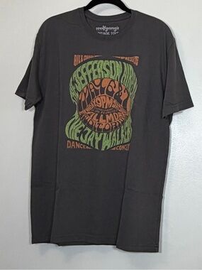 🆕 Jefferson Airplane graphic t-shirt featuring a Fillmore West concert